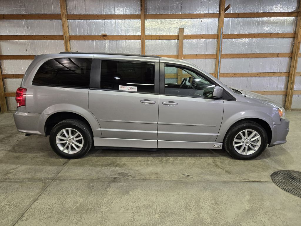 2016 Dodge Grand Caravan Image 2
