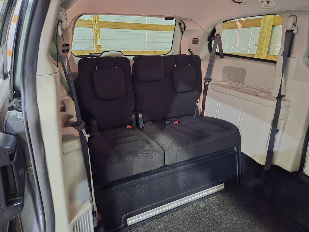 2016 Dodge Grand Caravan Image 13