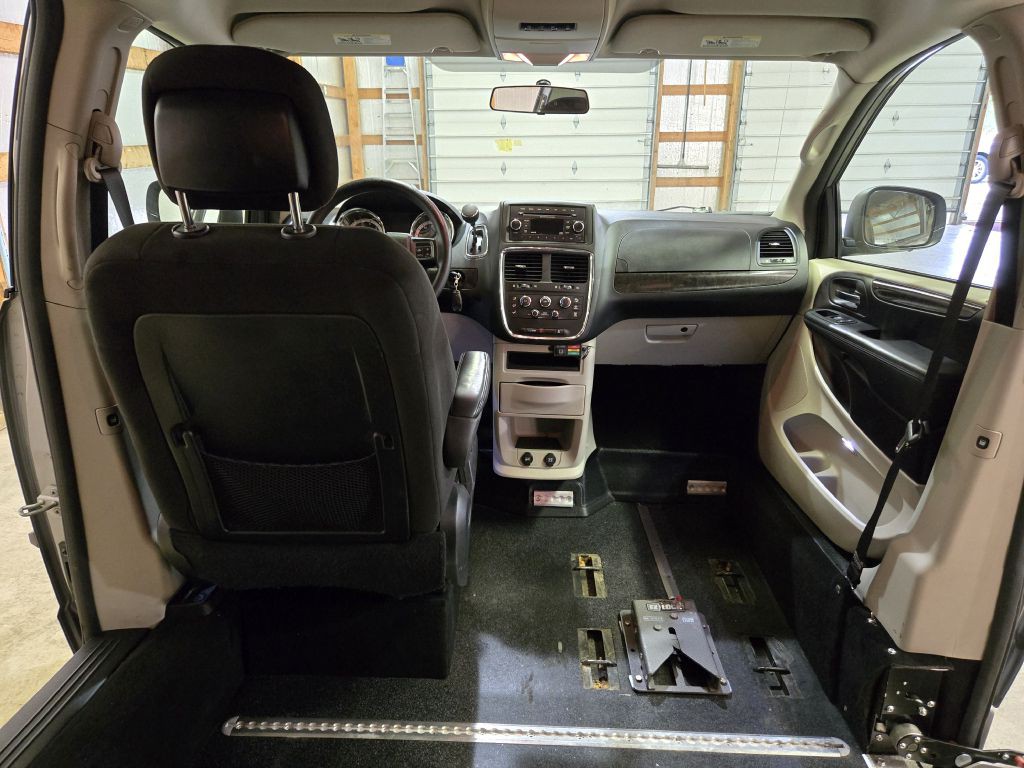 2016 Dodge Grand Caravan Image 16