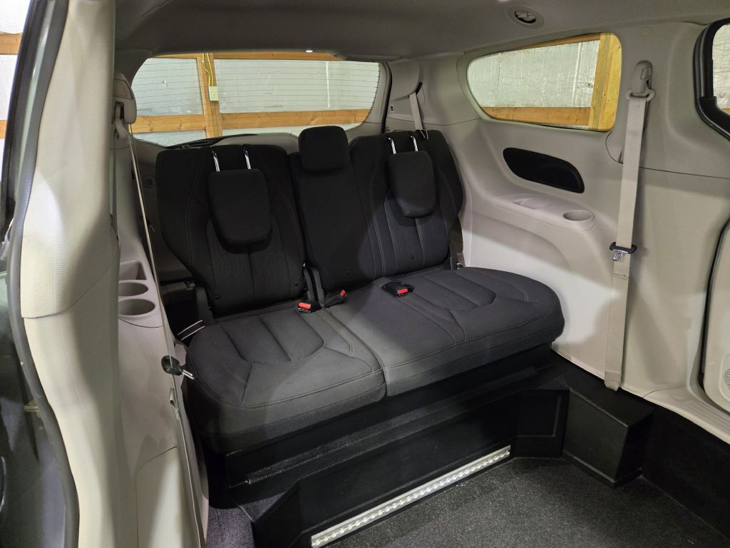2019 Chrysler Pacifica Image 13