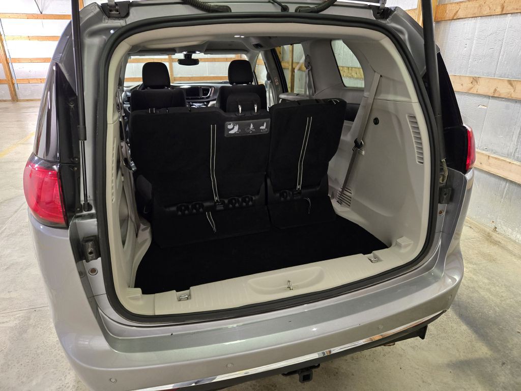 2019 Chrysler Pacifica Image 23