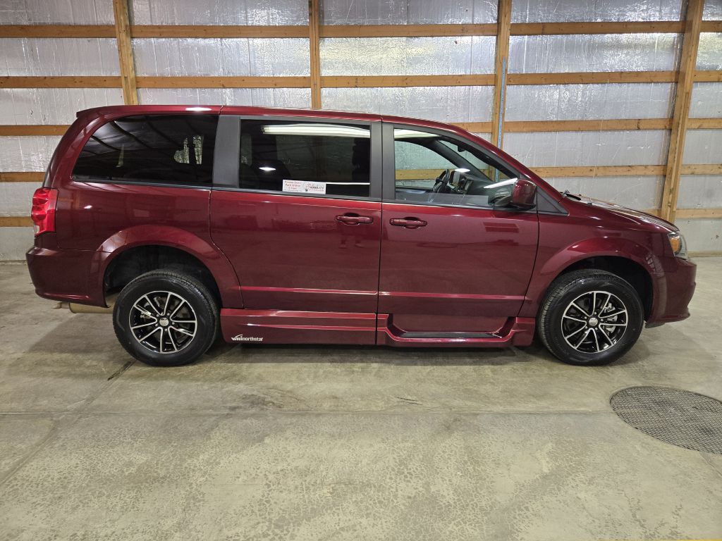 2019 Dodge Grand Caravan Image 2