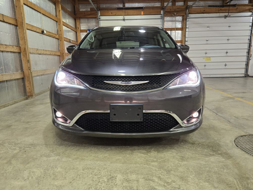 2019 Chrysler Pacifica Image 4