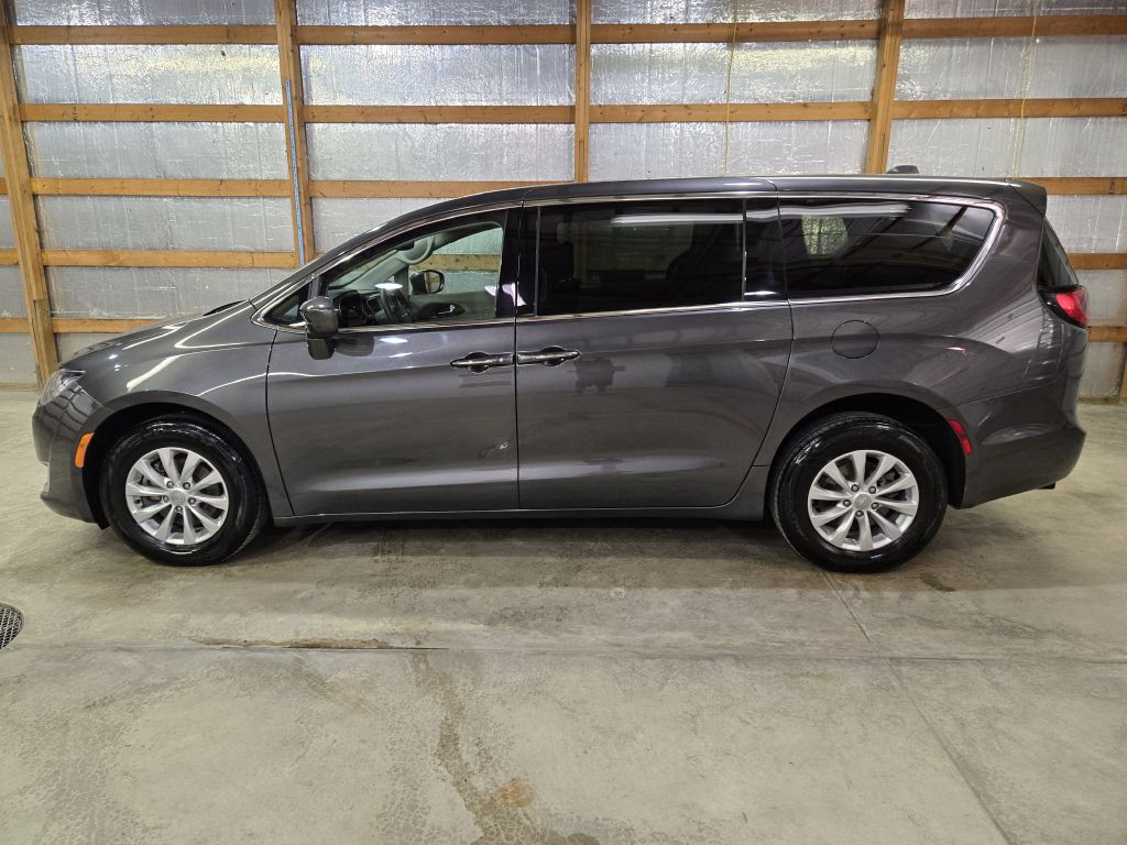 2019 Chrysler Pacifica Image 6