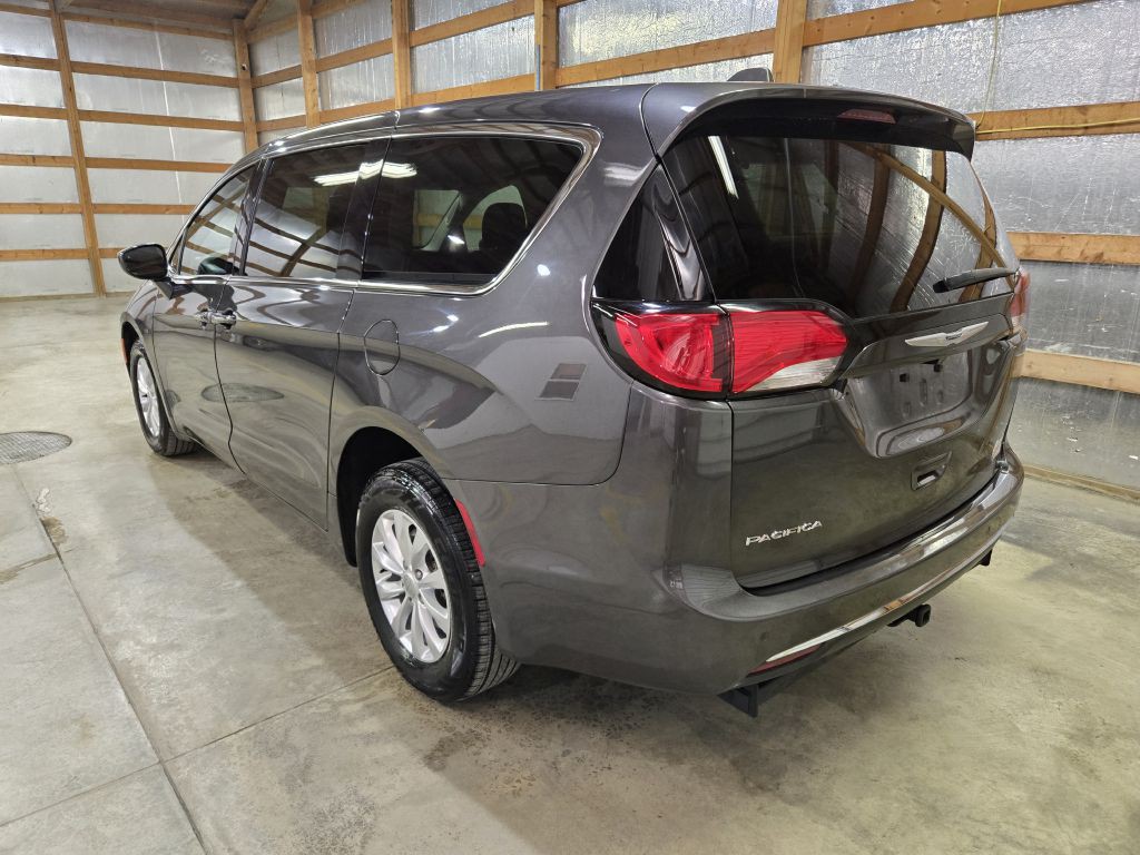 2019 Chrysler Pacifica Image 7
