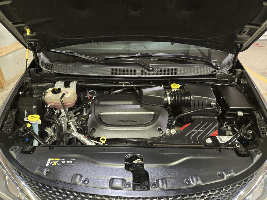 2019 Chrysler Pacifica Image 11