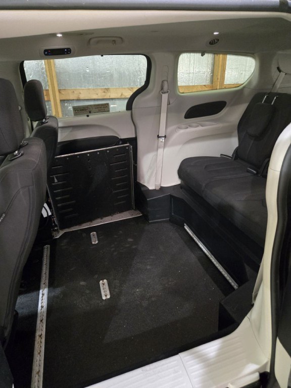 2019 Chrysler Pacifica Image 20