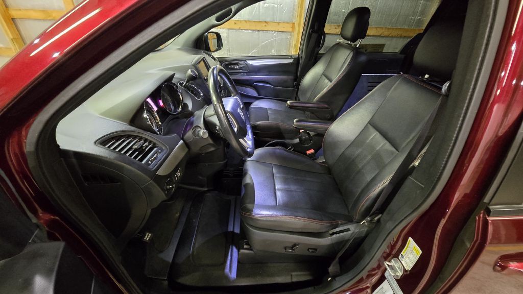 2017 Dodge Grand Caravan Image 12