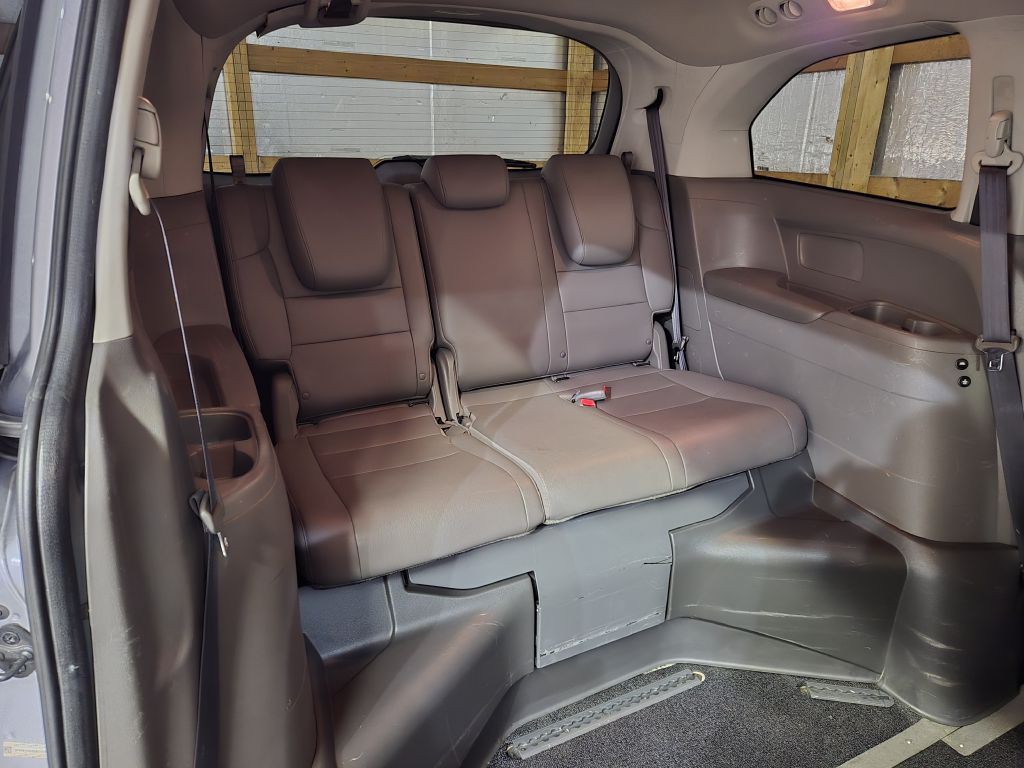 2016 Honda Odyssey Image 15