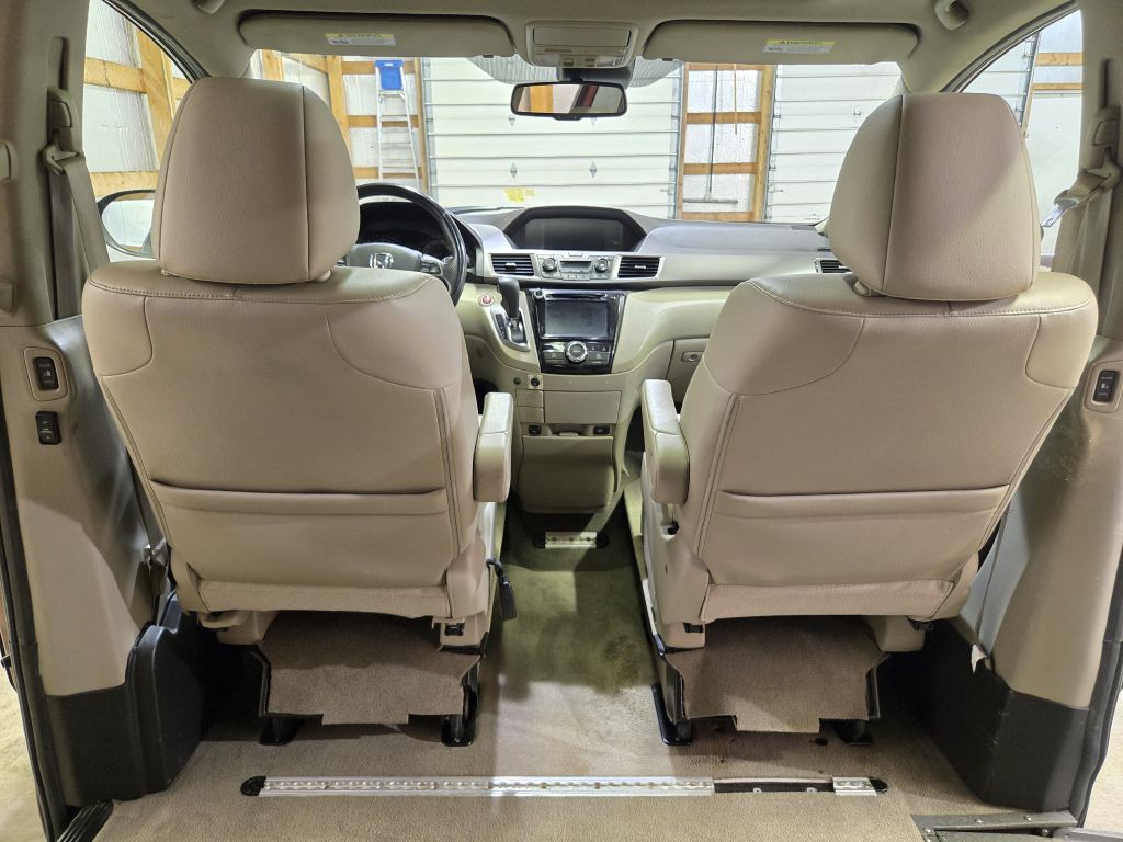 2017 Honda Odyssey Image 17