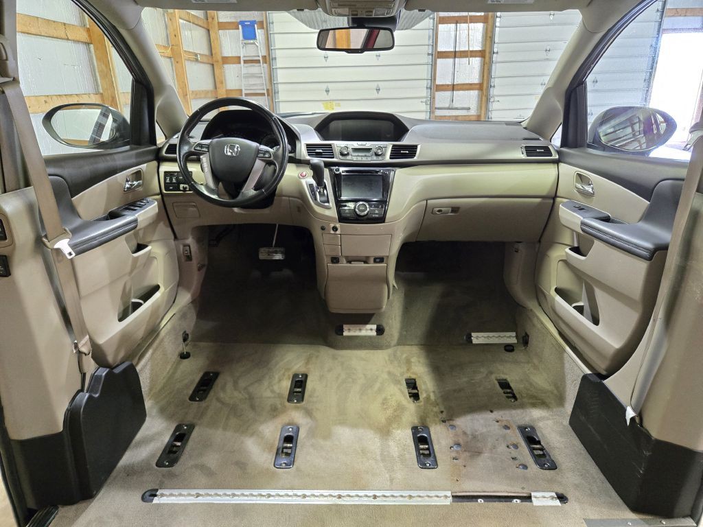 2017 Honda Odyssey Image 19