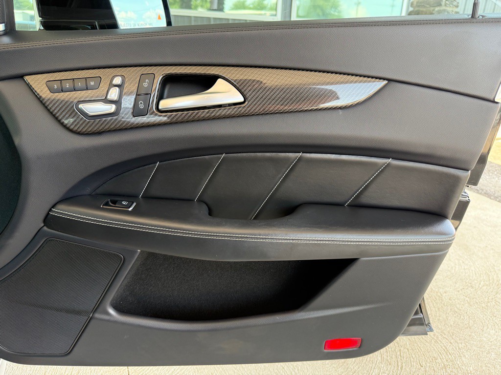 2016 Mercedes-Benz CLS-Class Image 45