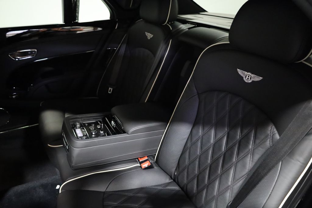 2020 Bentley Mulsanne Image 27