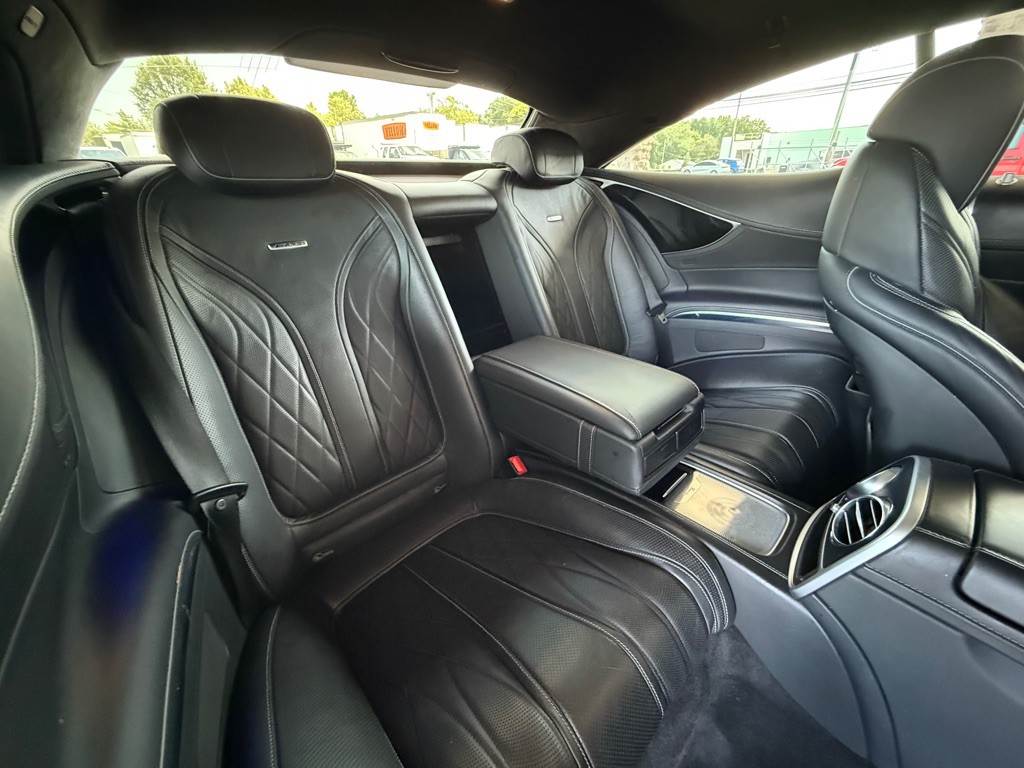 2016 Mercedes-Benz S-Class Image 24