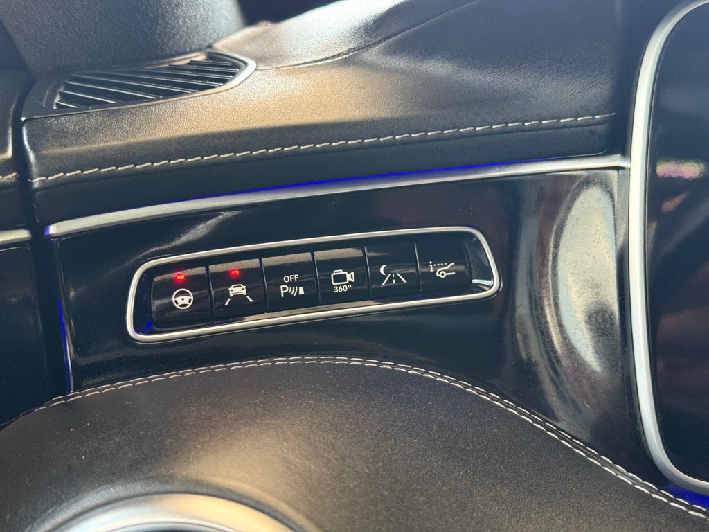 2016 Mercedes-Benz S-Class Image 36