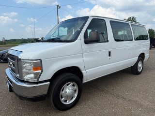 Image for 2013 Ford Econoline ONLY 62K LOW MILES 12 Pass. ID: 6684915