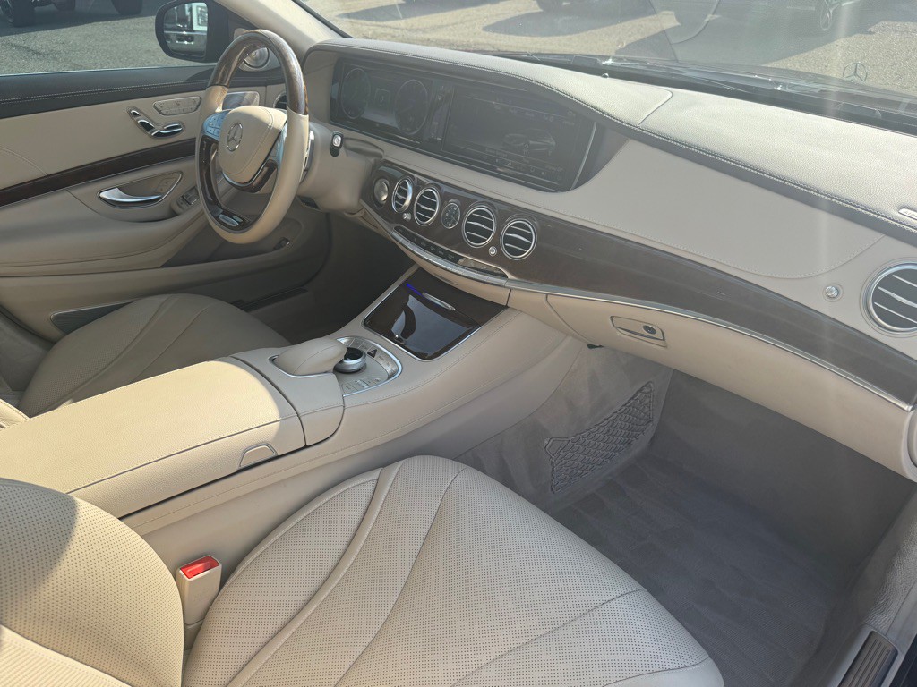 2014 Mercedes-Benz S-Class Image 12