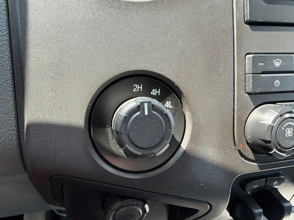 2015 Ford F-350 Image 27