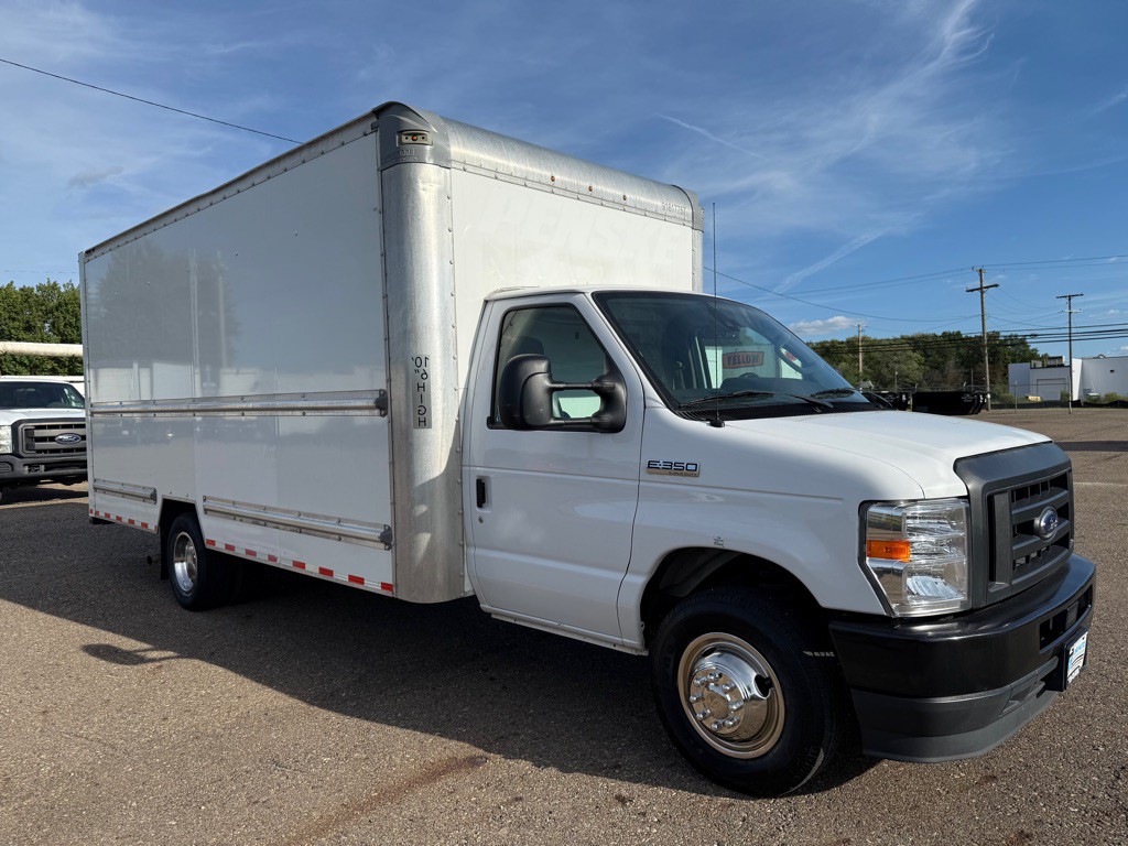 2021 Ford Econoline Image 3