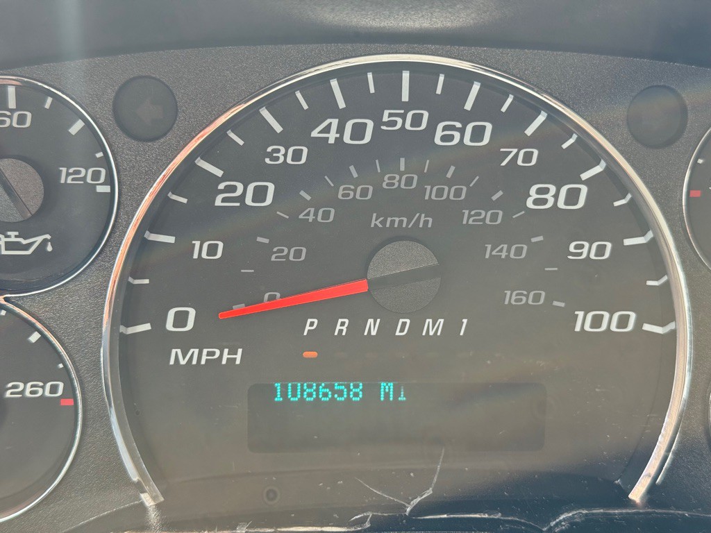 2021 GMC Savana Image 12