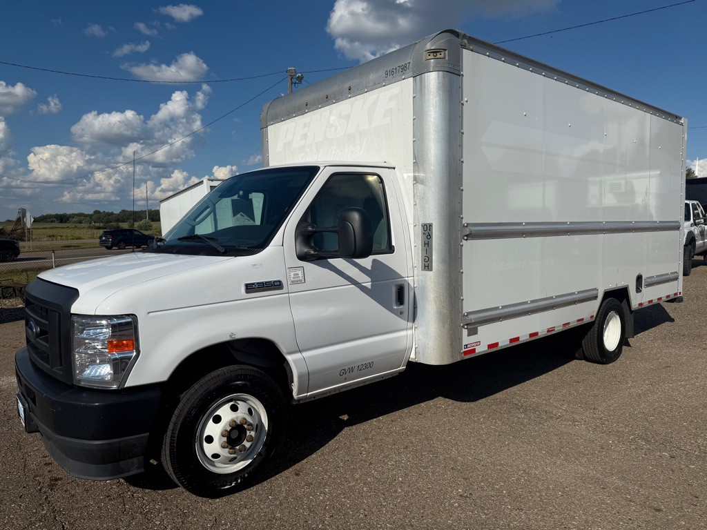 2021 Ford Econoline Image 1