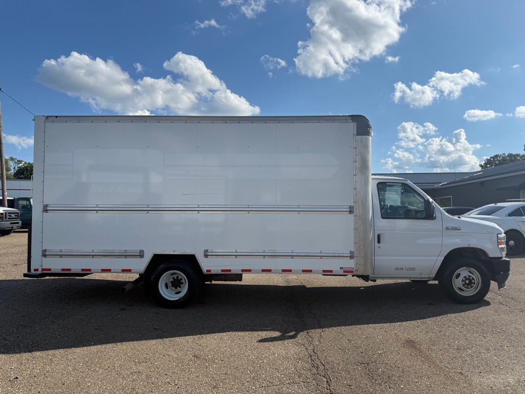 2021 Ford Econoline Image 5