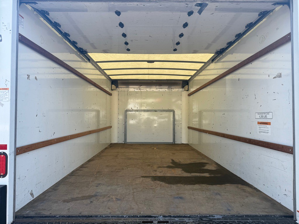 2021 Ford Econoline Image 9