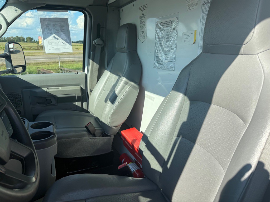 2021 Ford Econoline Image 12