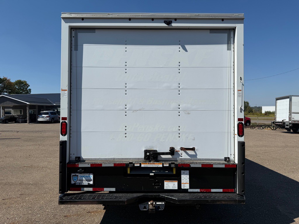 2021 GMC Savana Image 7