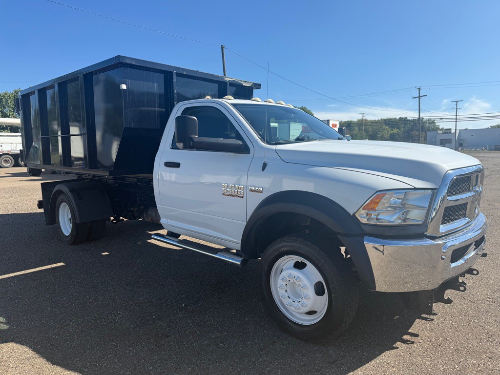 2017 RAM 5500 Image 3