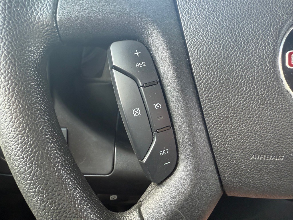 2021 GMC Savana Image 24