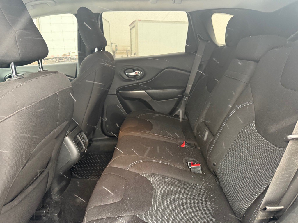 2019 Jeep Cherokee Image 14