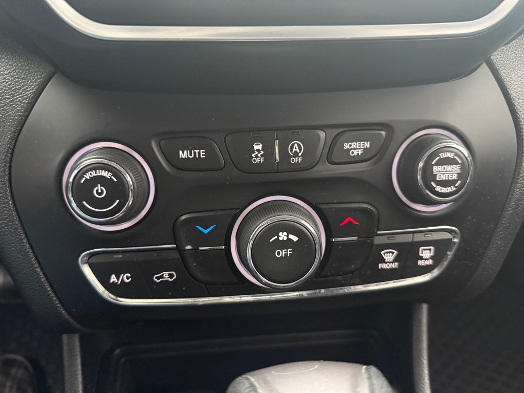 2019 Jeep Cherokee Image 23