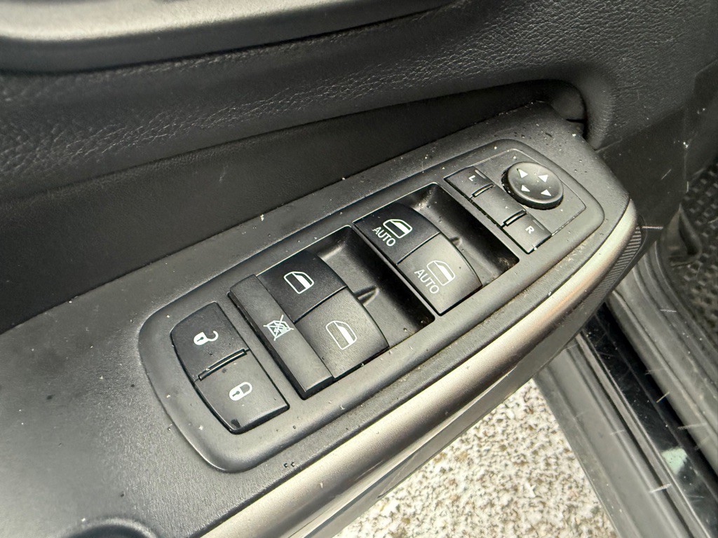 2019 Jeep Cherokee Image 28