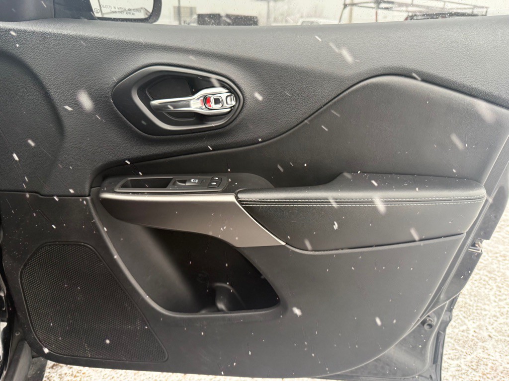 2019 Jeep Cherokee Image 31