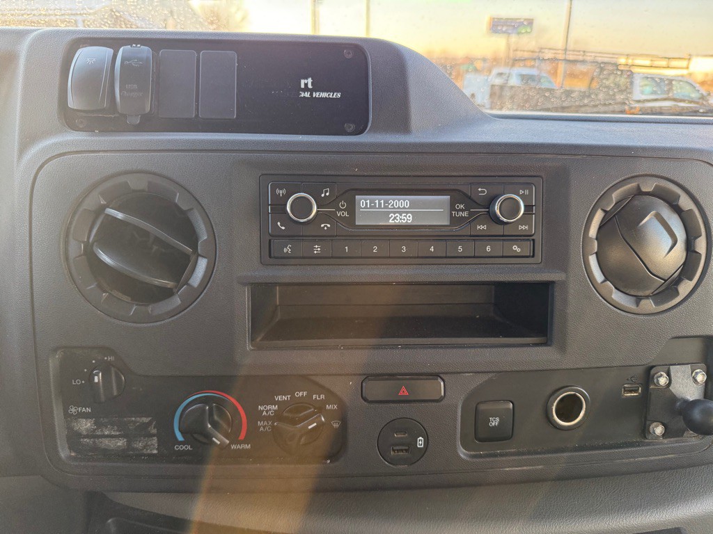 2021 Ford Econoline Image 7