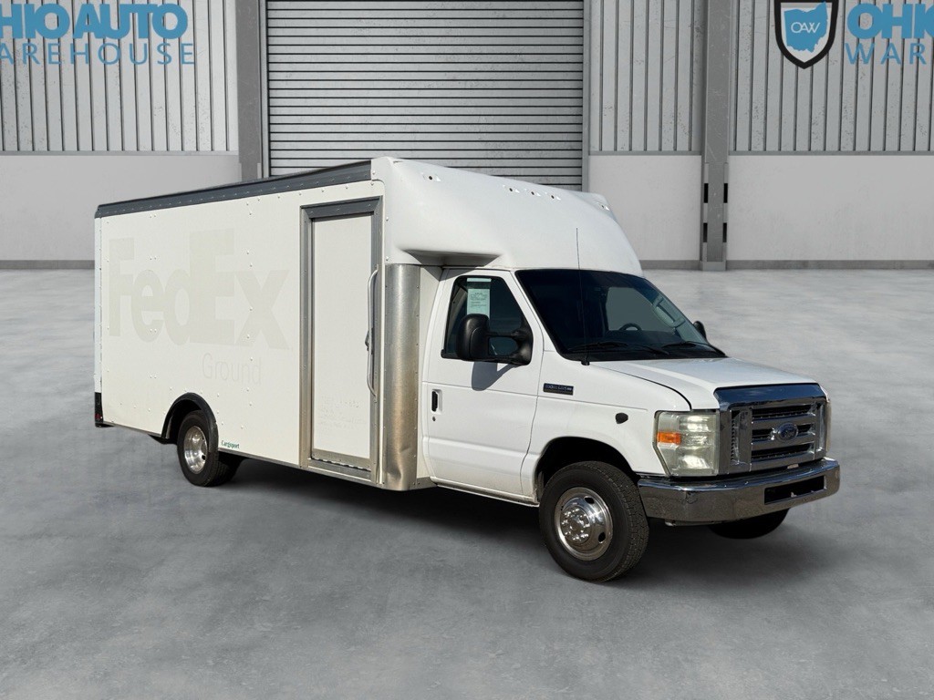 2021 Ford Econoline Image 2