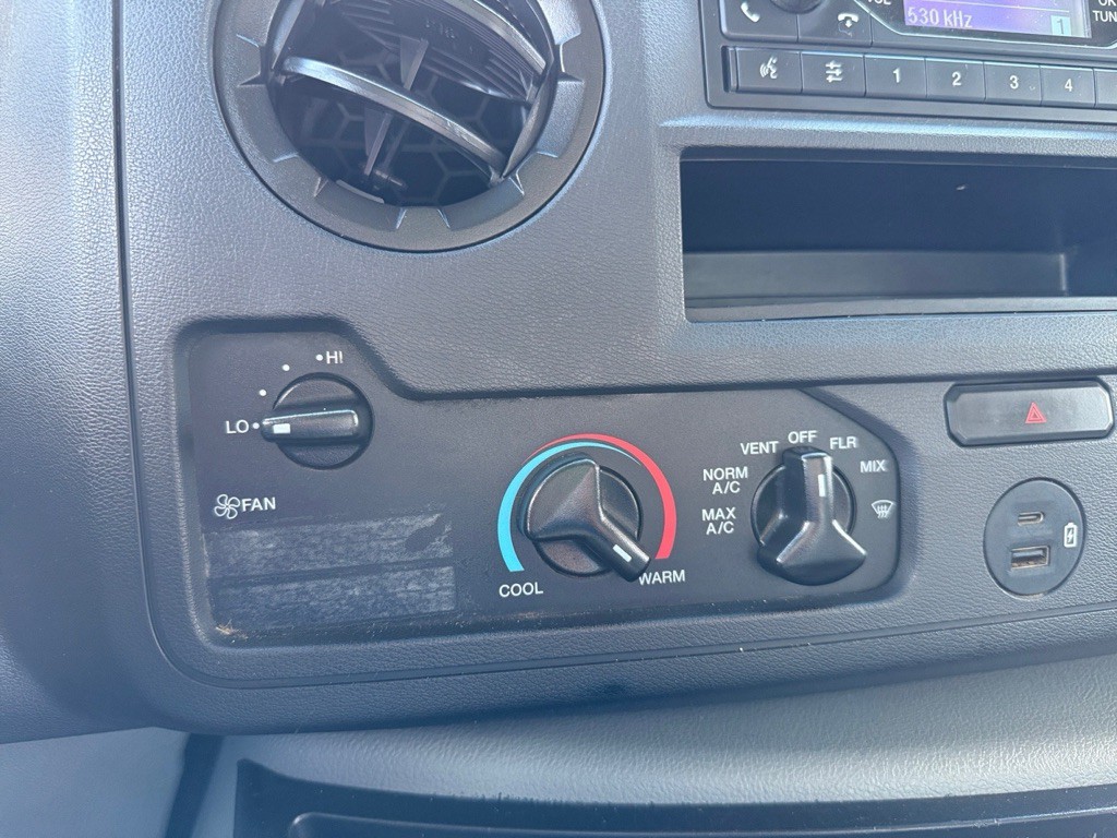 2021 Ford Econoline Image 15