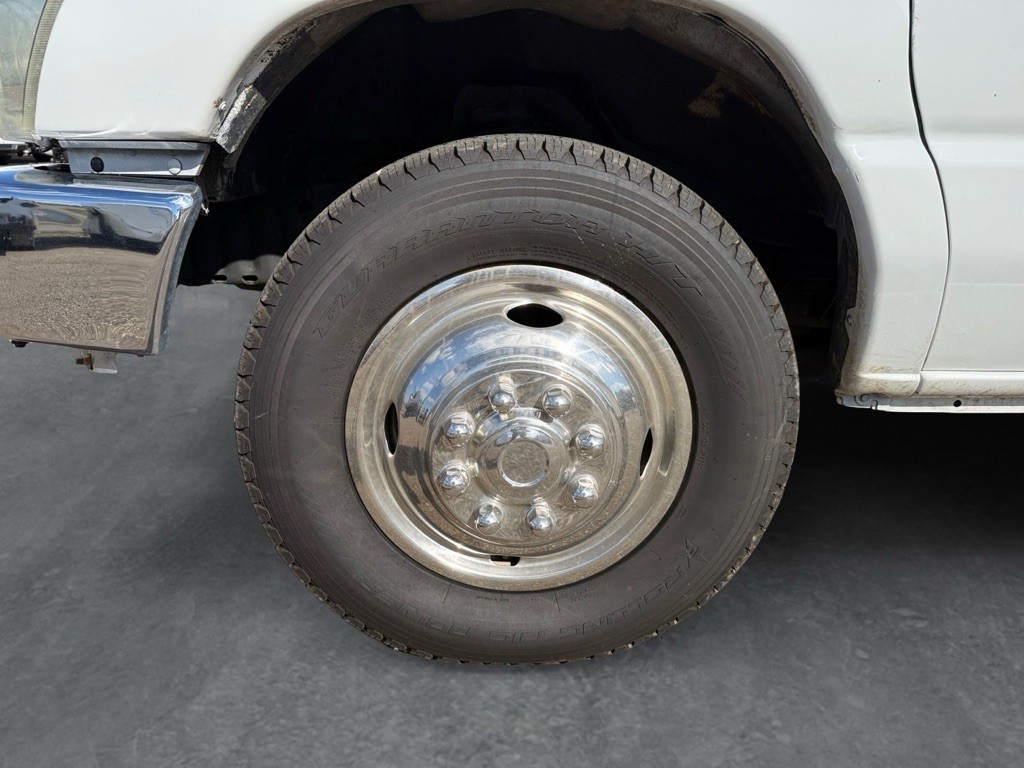 2021 Ford Econoline Image 18