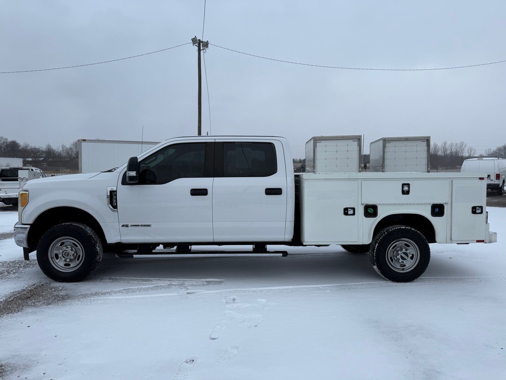 2017 Ford F-350 Image 4