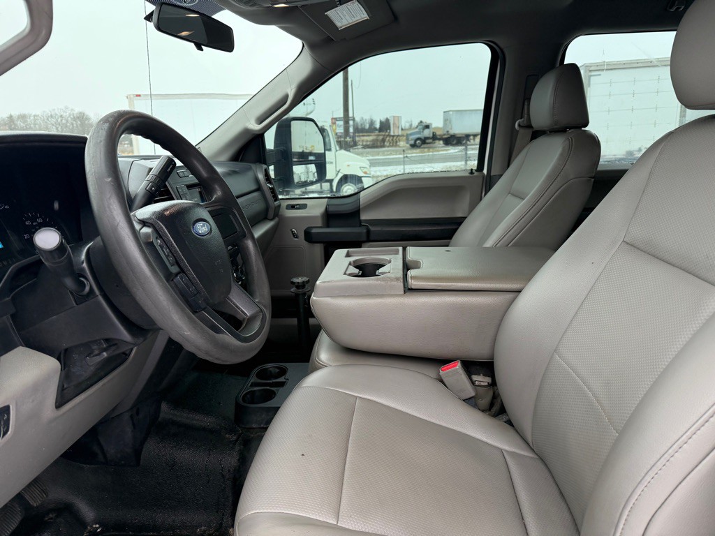 2017 Ford F-350 Image 9