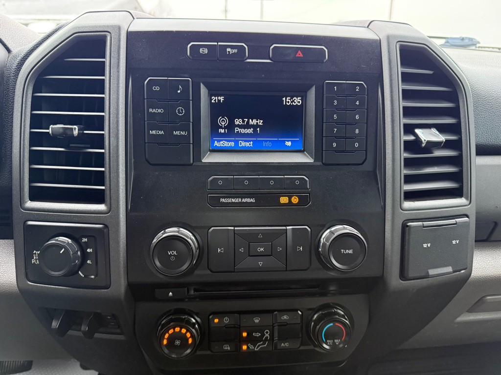 2017 Ford F-350 Image 19