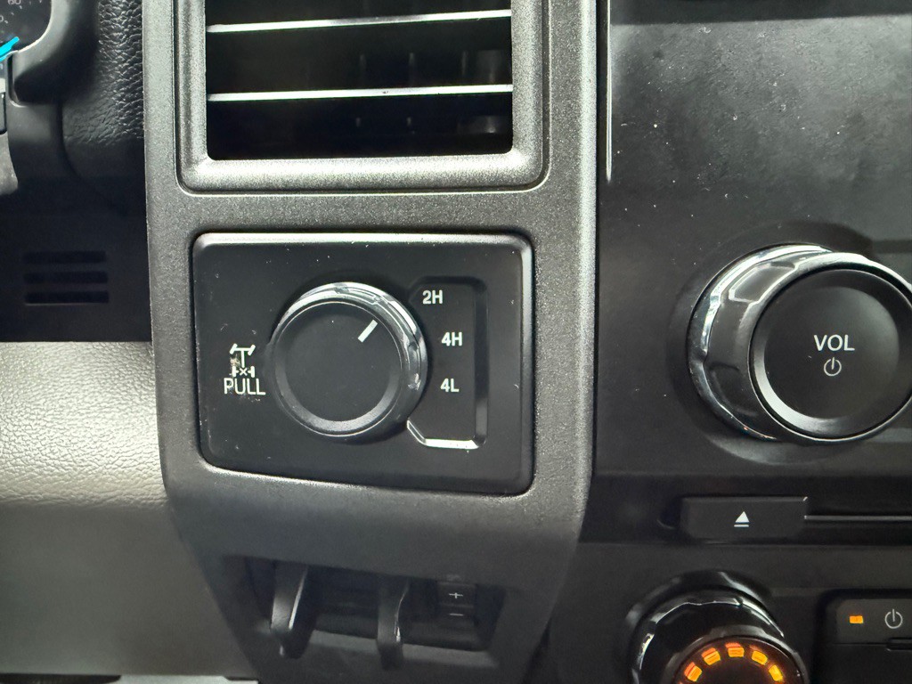 2017 Ford F-350 Image 20