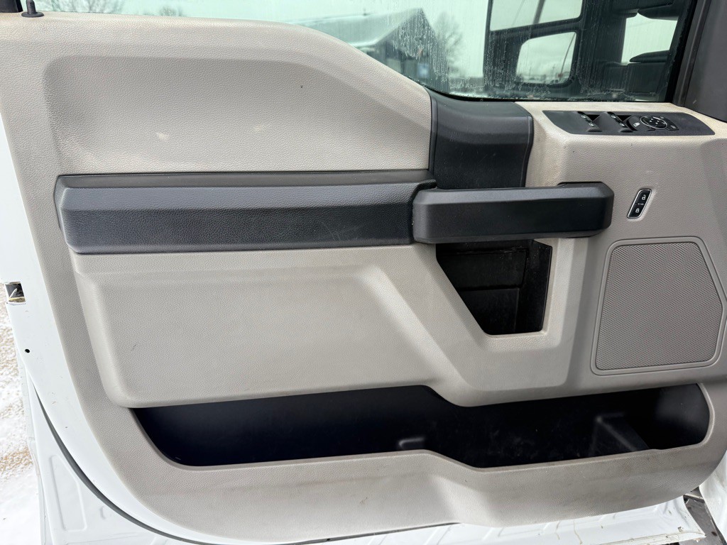 2017 Ford F-350 Image 22