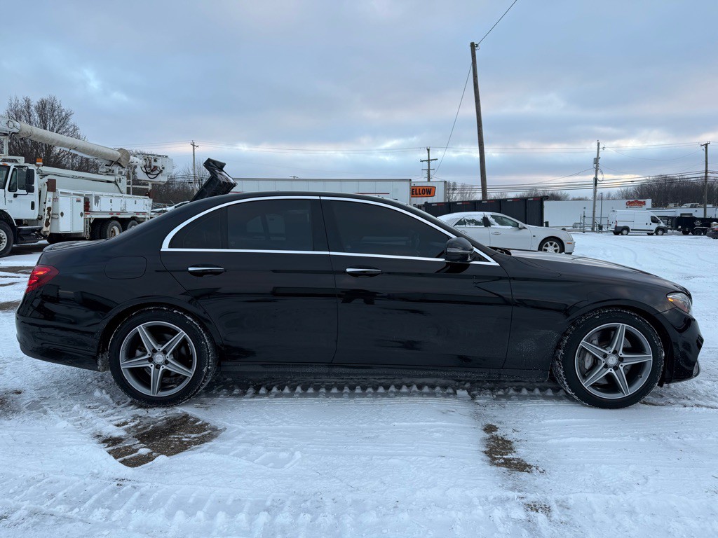 2017 Mercedes-Benz E-Class Image 5