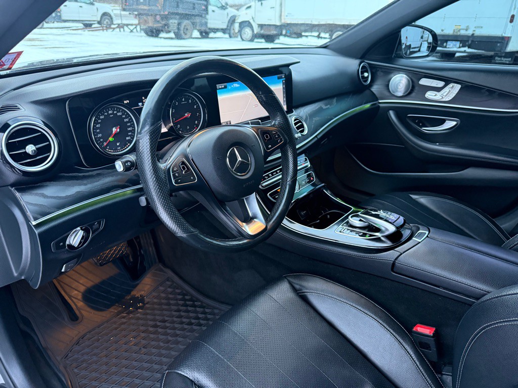 2017 Mercedes-Benz E-Class Image 11