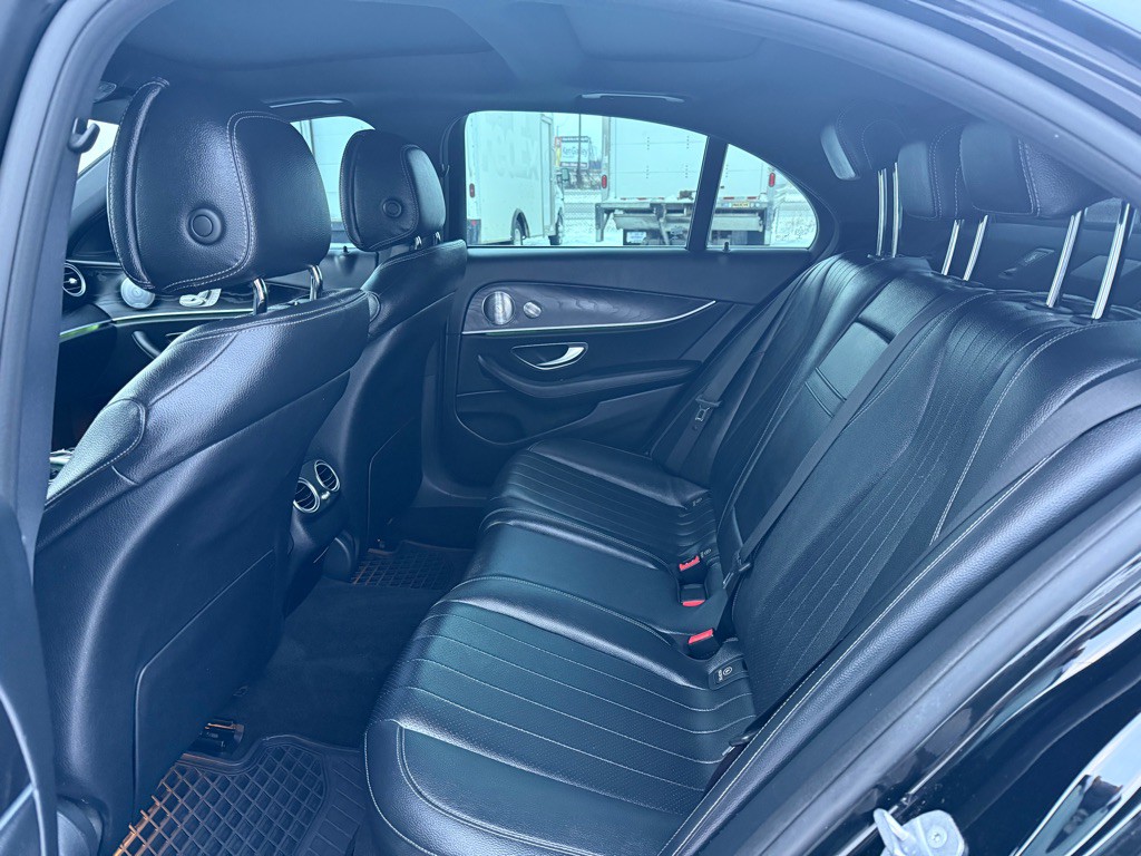 2017 Mercedes-Benz E-Class Image 15