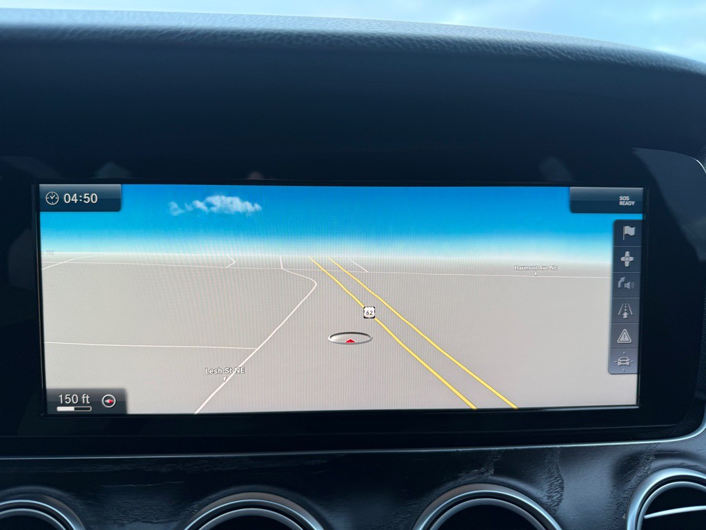 2017 Mercedes-Benz E-Class Image 22