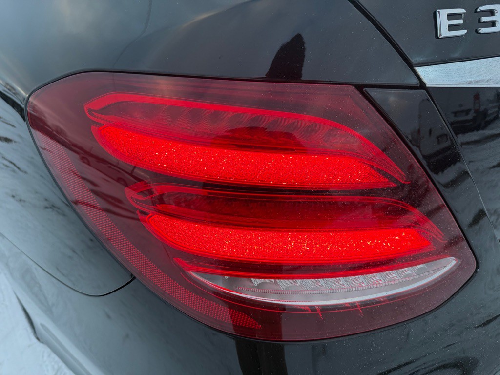 2017 Mercedes-Benz E-Class Image 28