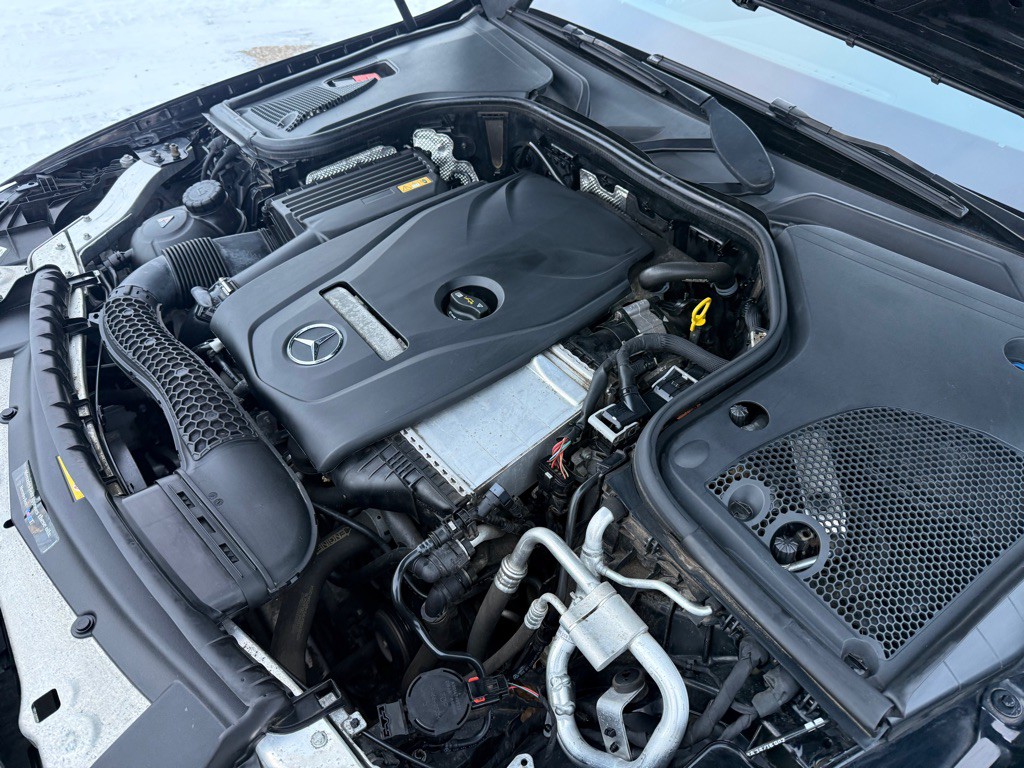 2017 Mercedes-Benz E-Class Image 33